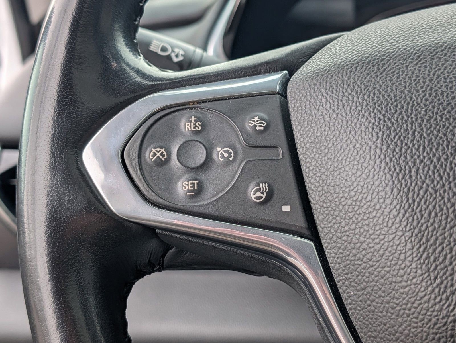 Used 2021 Chevrolet Traverse Premier w/ LPO, Floor Liner Package image 35