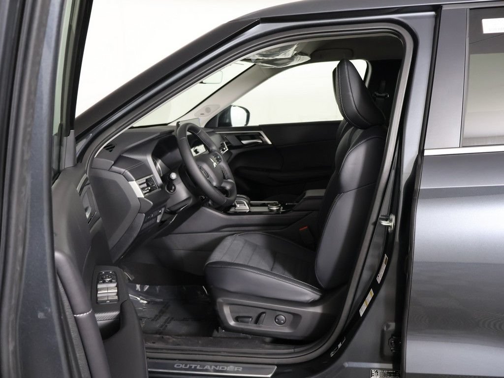 New 2026 Mitsubishi Outlander SE FWD image 30