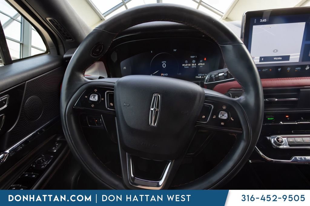 Used 2023 Lincoln Corsair Reserve w/ Equipment Group 201A FWD image 5