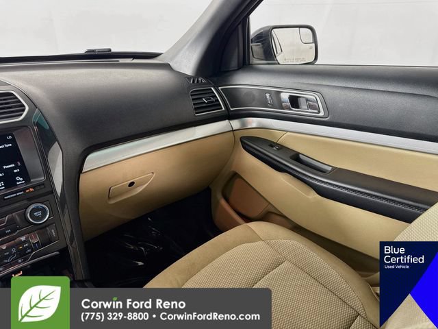 Used 2017 Ford Explorer XLT w/ Equipment Group 201A AWD/4WD image 24