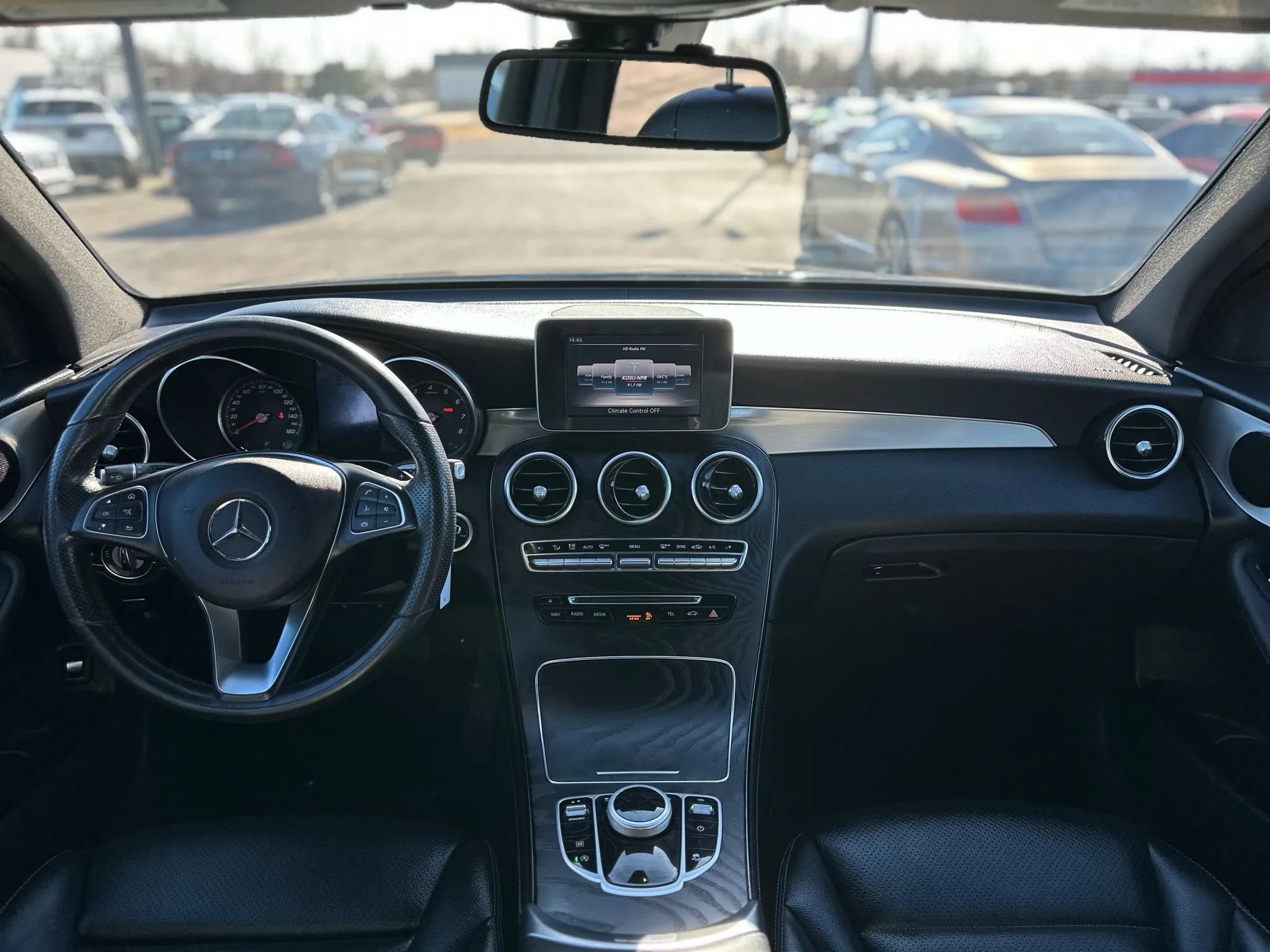 Used 2019 Mercedes-Benz GLC 300 4MATIC image 12