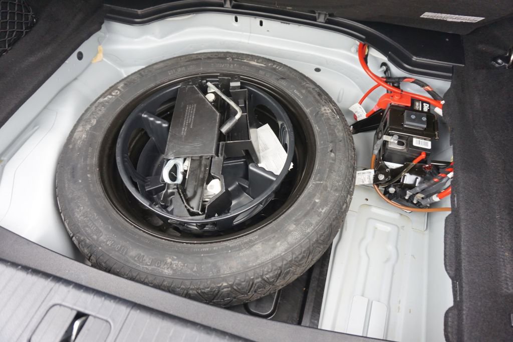 Used 2015 Mercedes-Benz E 350 Sedan image 23