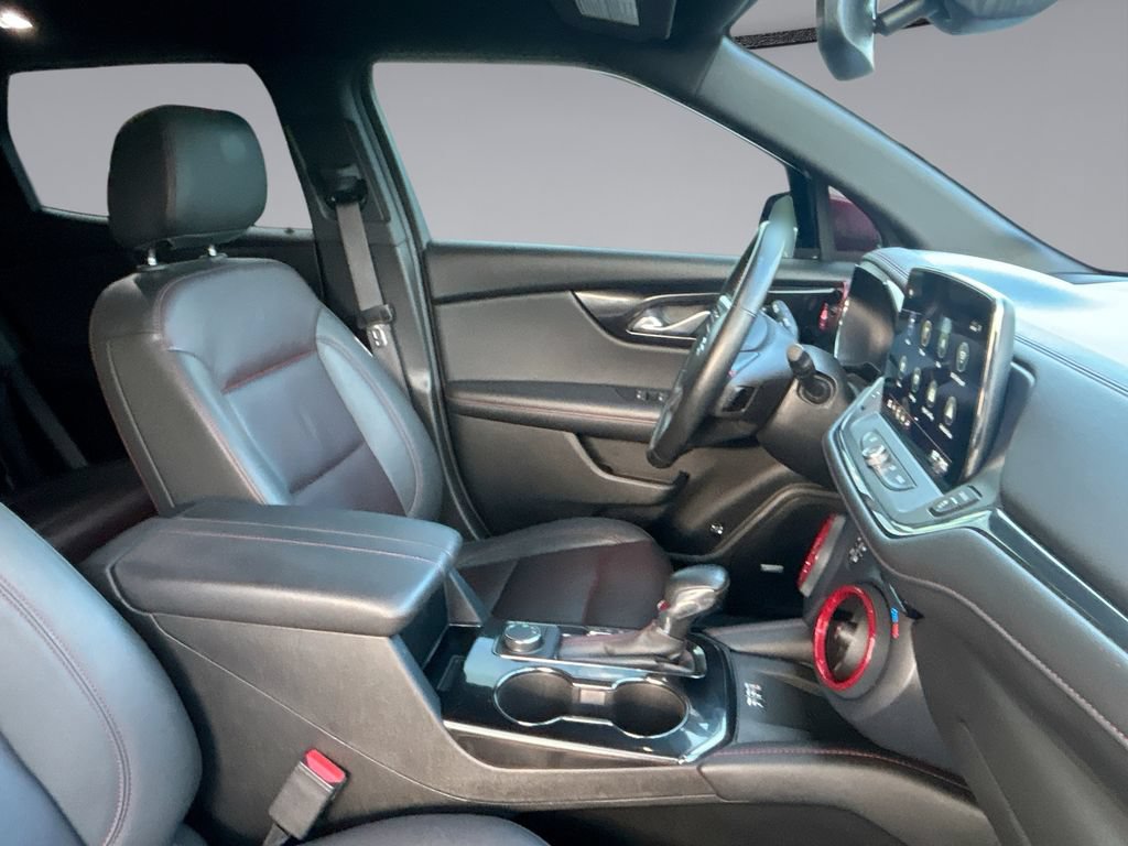 Used 2023 Chevrolet Blazer RS w/ Enhanced Convenience Package FWD image 16