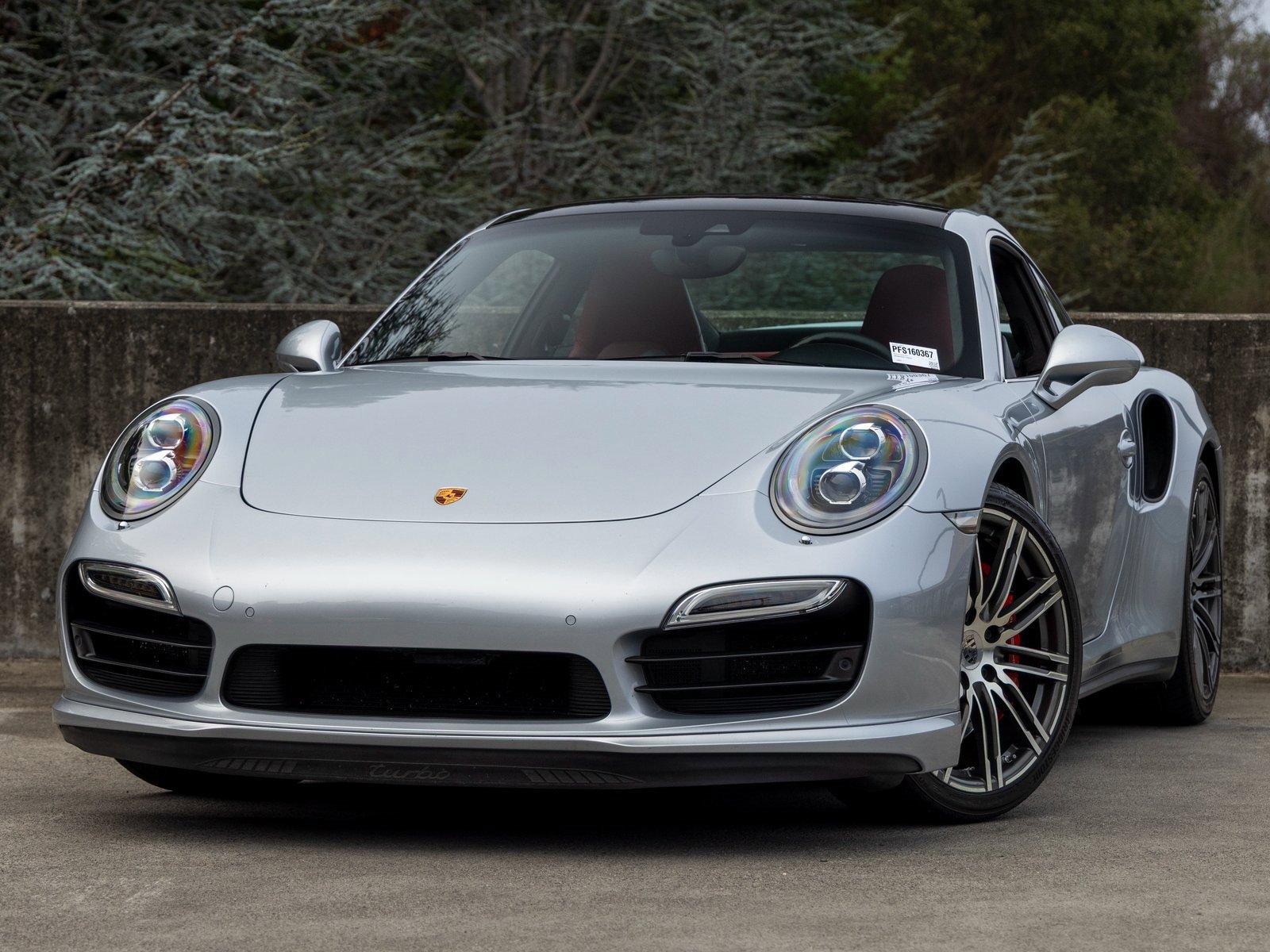 Used 2015 Porsche 911 Turbo image 1
