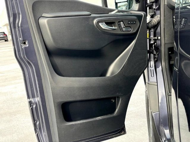 New 2024 Mercedes-Benz Sprinter 2500 image 17