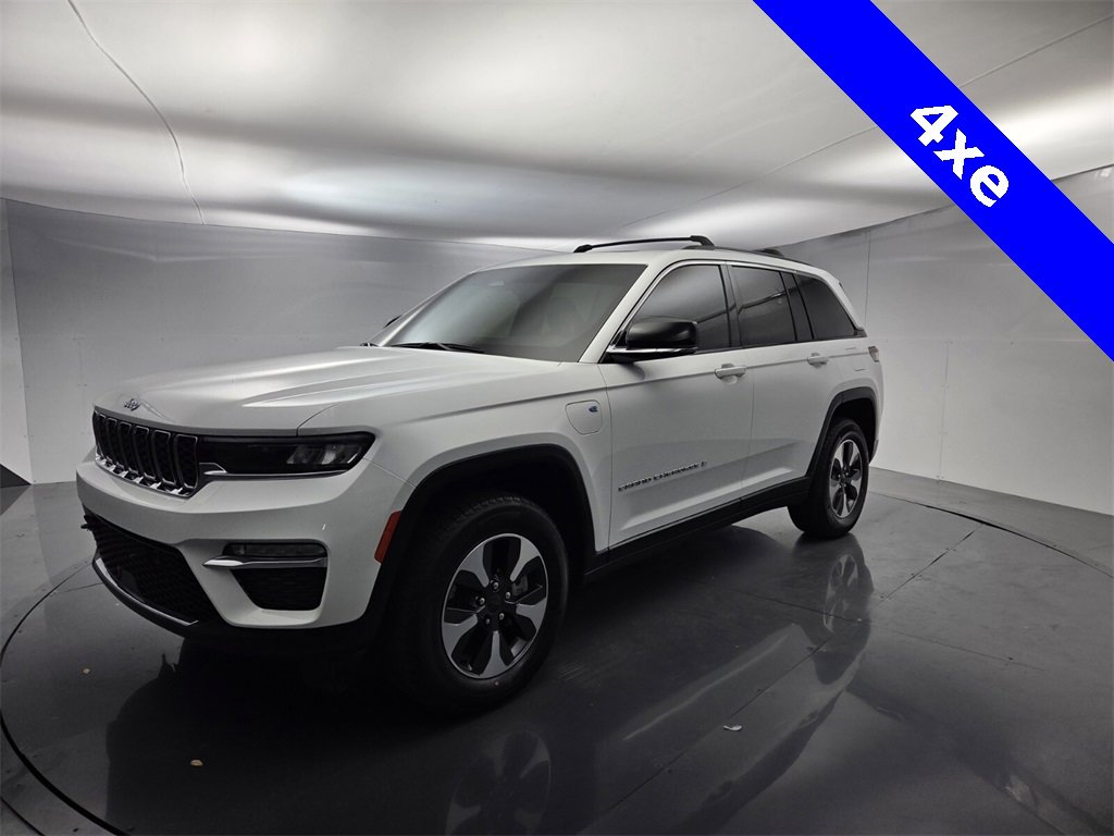 Used 2023 Jeep Grand Cherokee 4WD 4xe image 7