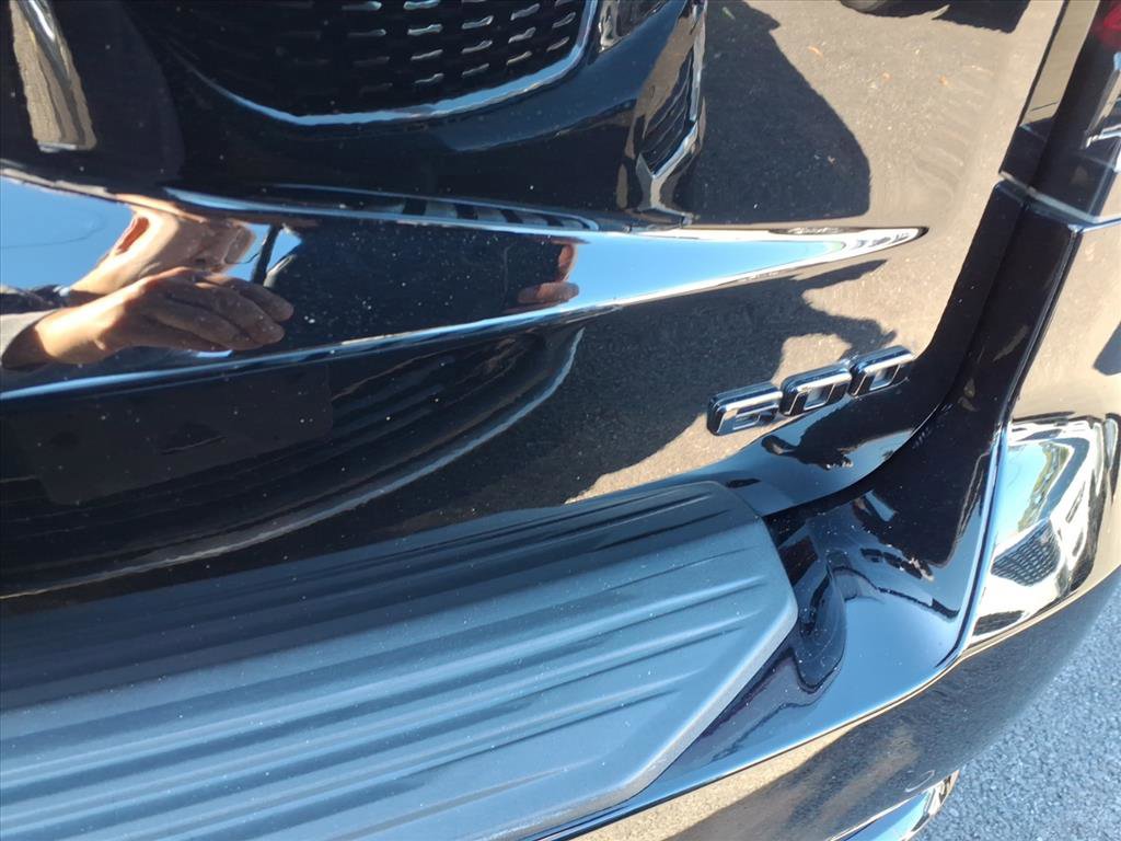 Certified 2024 Cadillac Escalade Sport w/ LPO, ONYX Package image 10