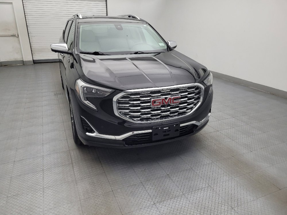 Used 2020 GMC Terrain Denali w/ Denali Premium Package FWD image 14