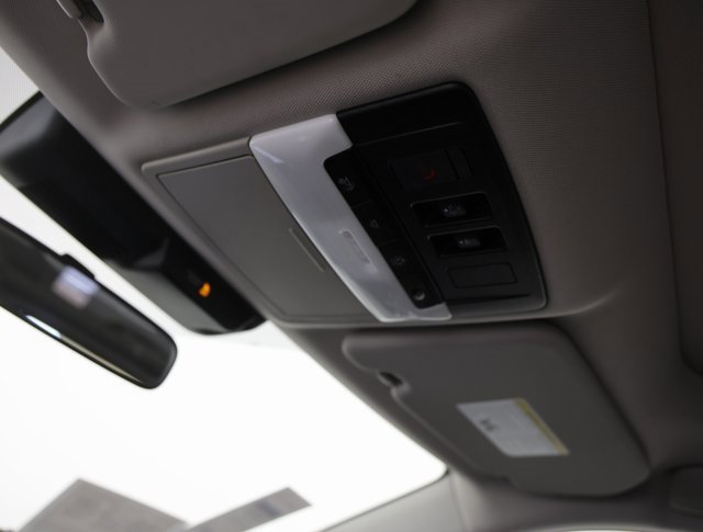 Used 2024 Mitsubishi Outlander Ralliart image 23