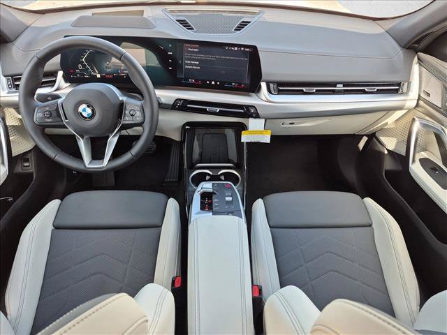 New 2027 BMW X2 xDrive28i w/ Technology Package AWD/4WD image 15