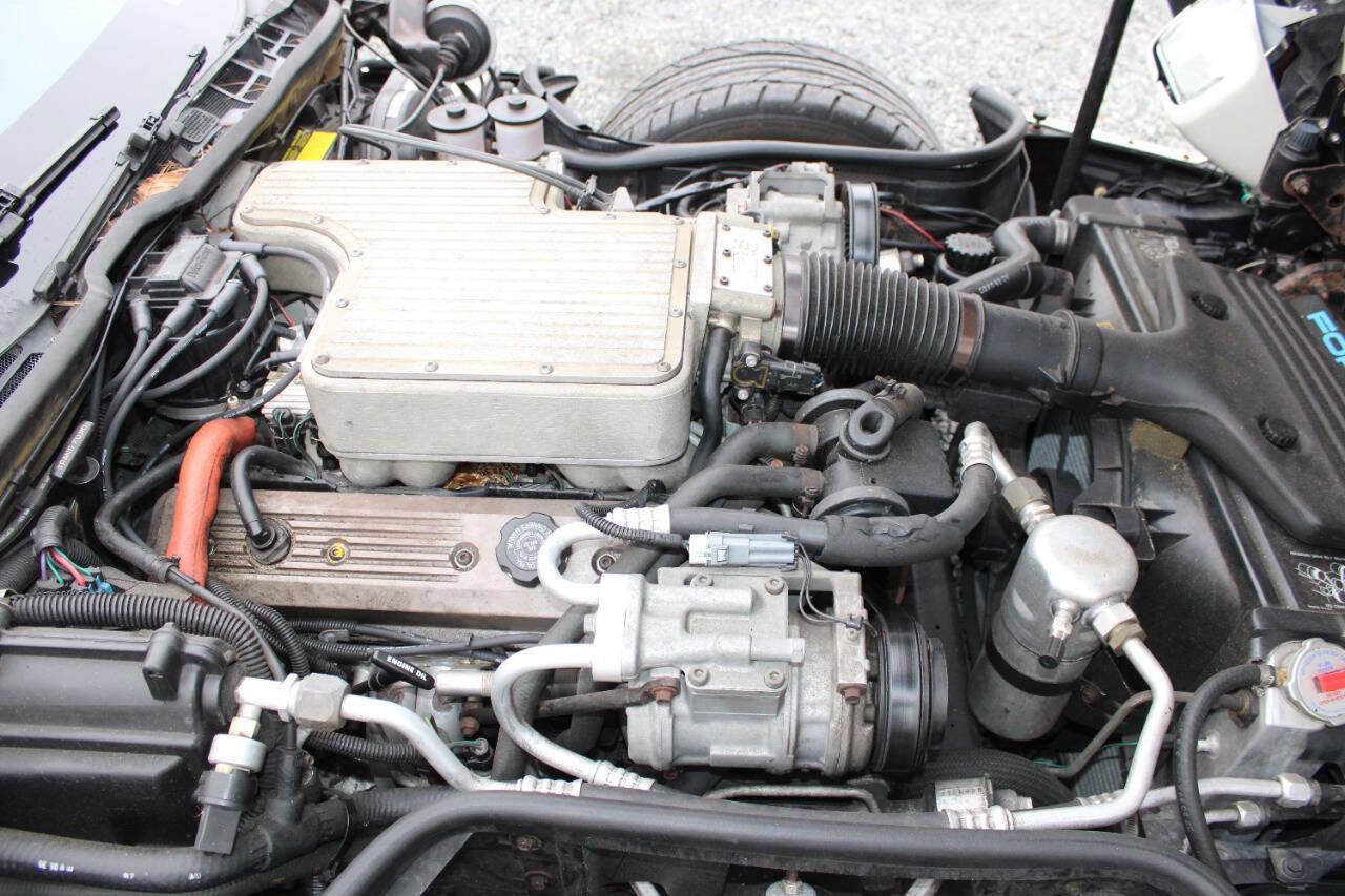 Used 1989 Chevrolet Corvette Convertible RWD image 34