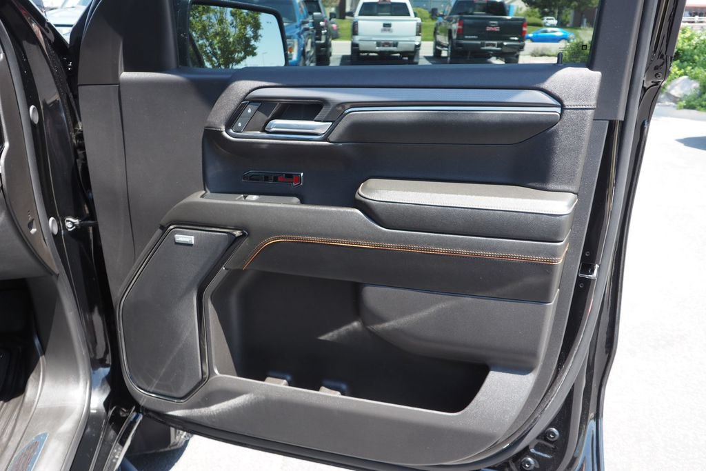 Used 2024 GMC Sierra 1500 AT4 w/ Technology Package AWD/4WD image 23