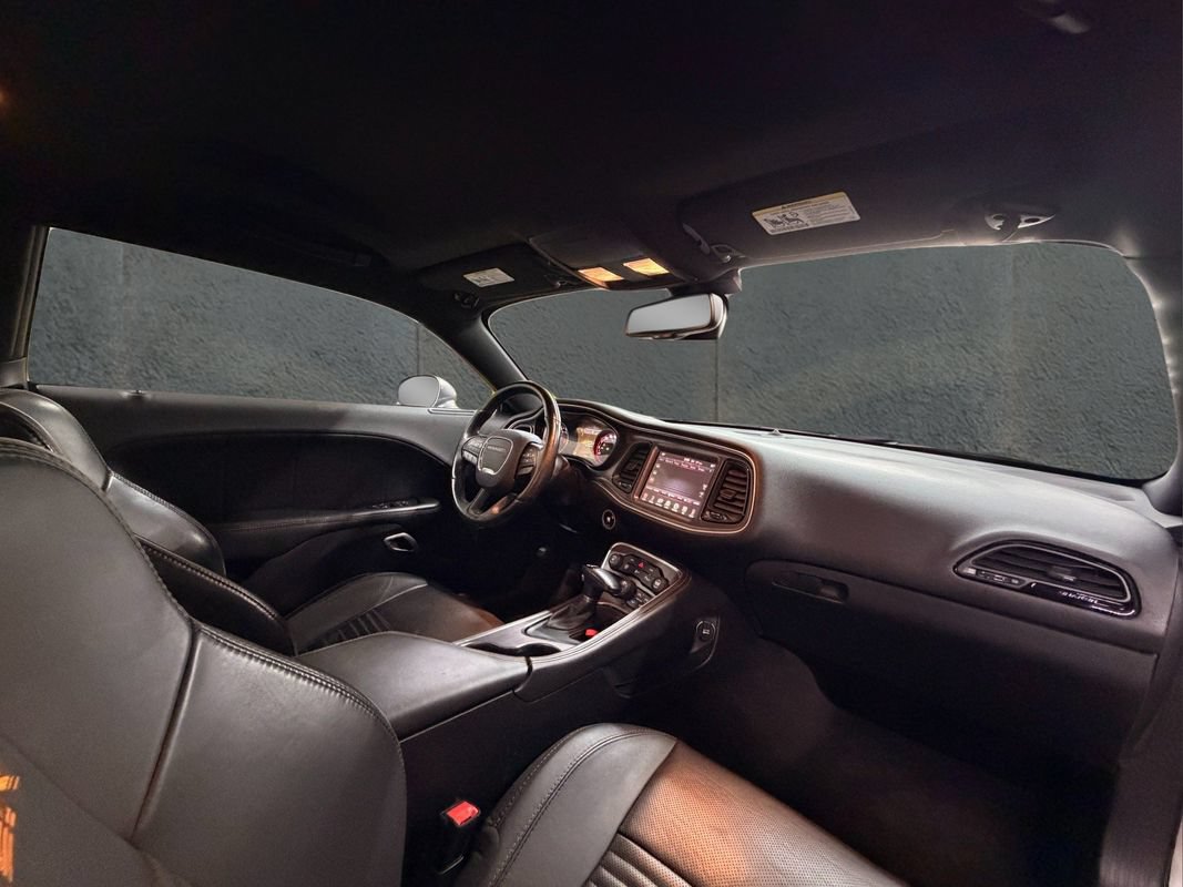 Used 2016 Dodge Challenger R/T Scat Pack RWD image 29