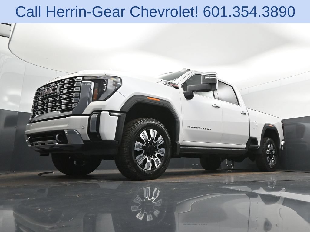 Used 2024 GMC Sierra 2500 Denali w/ Denali Reserve Package AWD/4WD image 40
