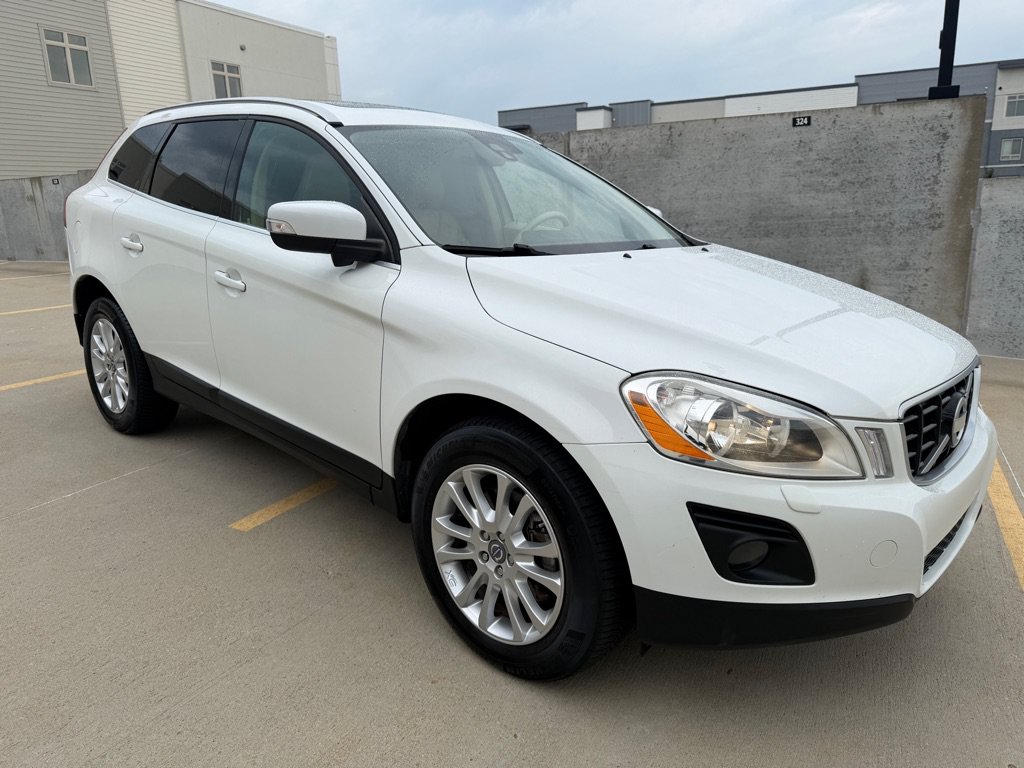 Used 2010 Volvo XC60 T6 AWD/4WD image 1