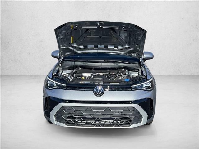 Used 2025 Volkswagen Taos SE image 19