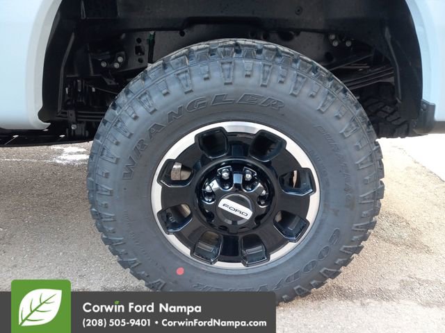 New 2026 Ford F350 Platinum w/ Tremor Off-Road Package image 34