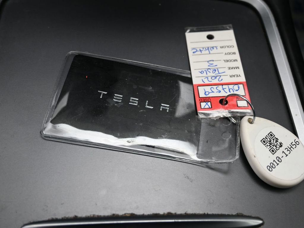 Used 2021 Tesla Model 3 Standard Range Plus image 27