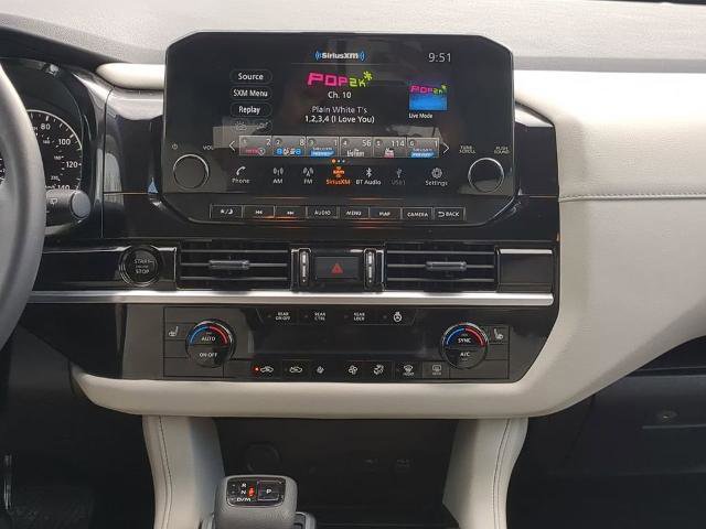 Certified 2025 Nissan Pathfinder SL image 18