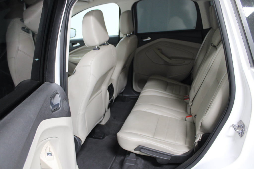Used 2018 Ford Escape Titanium w/ Ford Safe & Smart Package AWD/4WD image 19