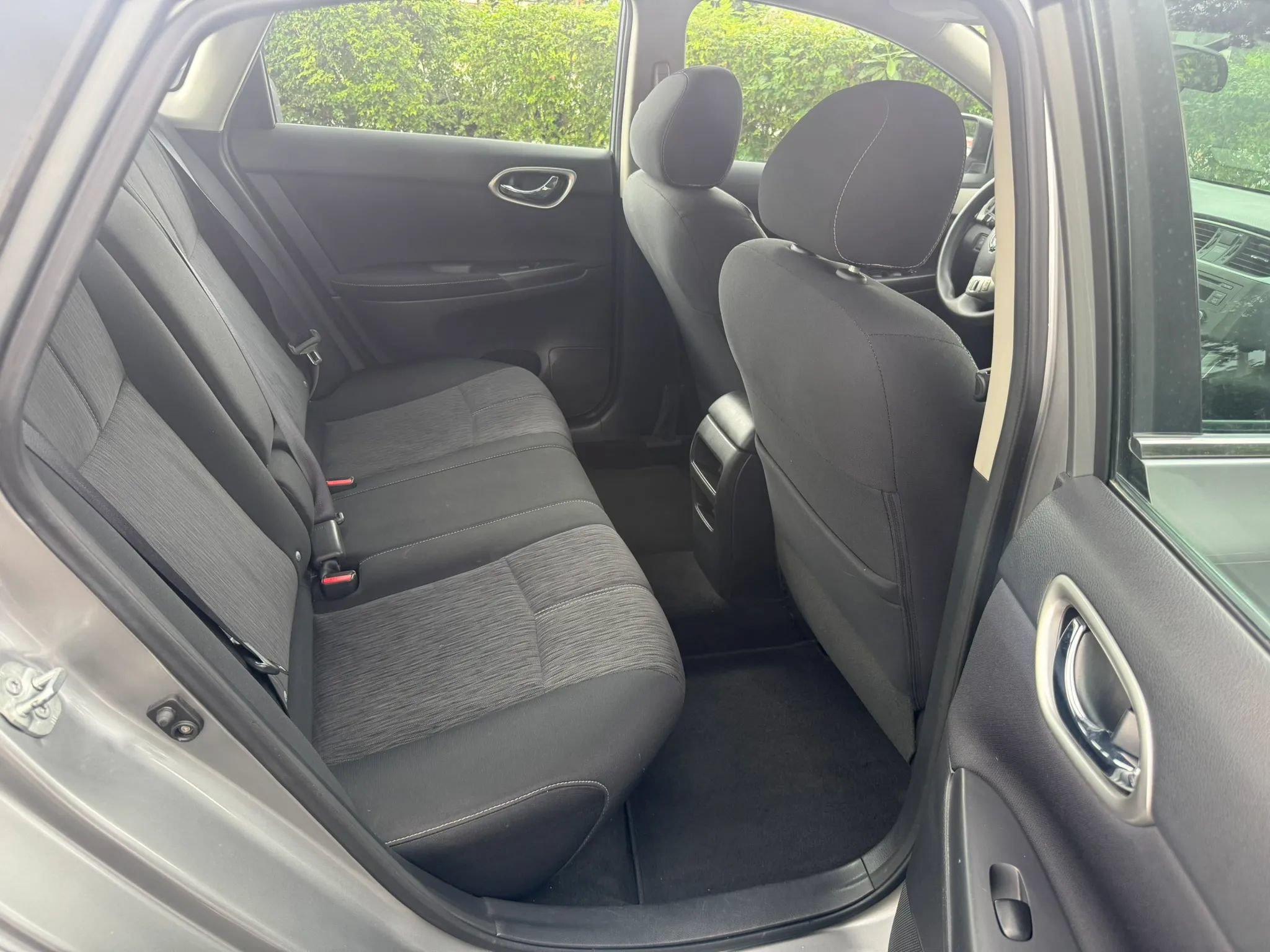 Used 2014 Nissan Sentra SV FWD image 6