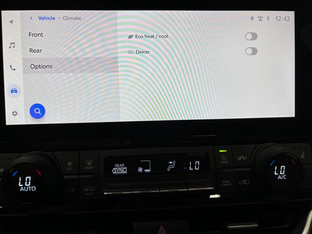 Used 2025 Toyota Grand Highlander AWD image 32