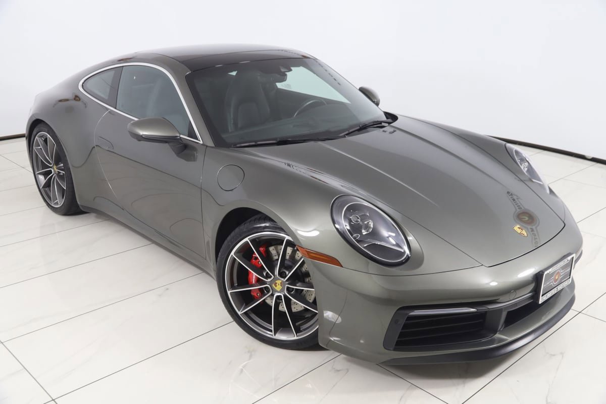 Used 2021 Porsche 911 Carrera S w/ Sport Package RWD image 25