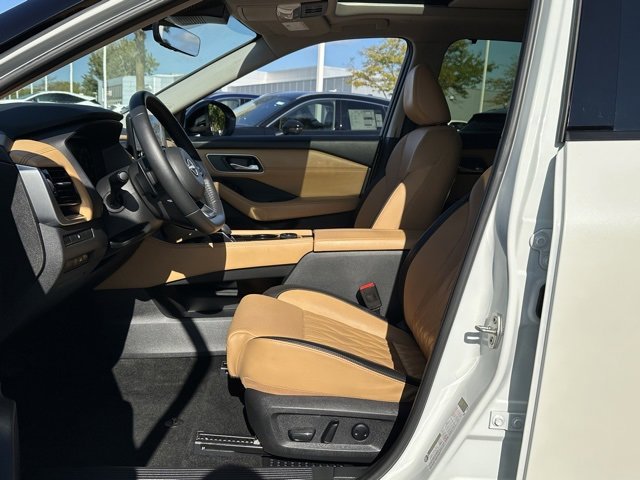 Certified 2023 Nissan Rogue Platinum image 21