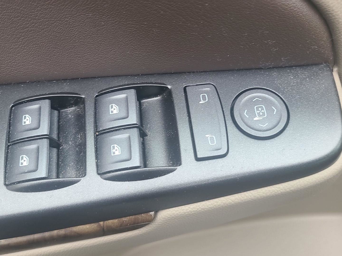 Used 2020 Chevrolet Tahoe LS w/ Enhanced Driver Alert Package image 15