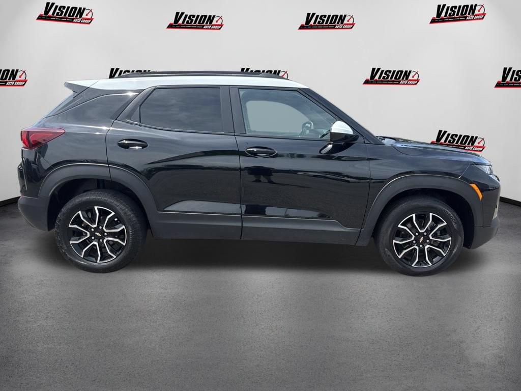 Used 2023 Chevrolet TrailBlazer ACTIV w/ Convenience Package AWD/4WD image 4