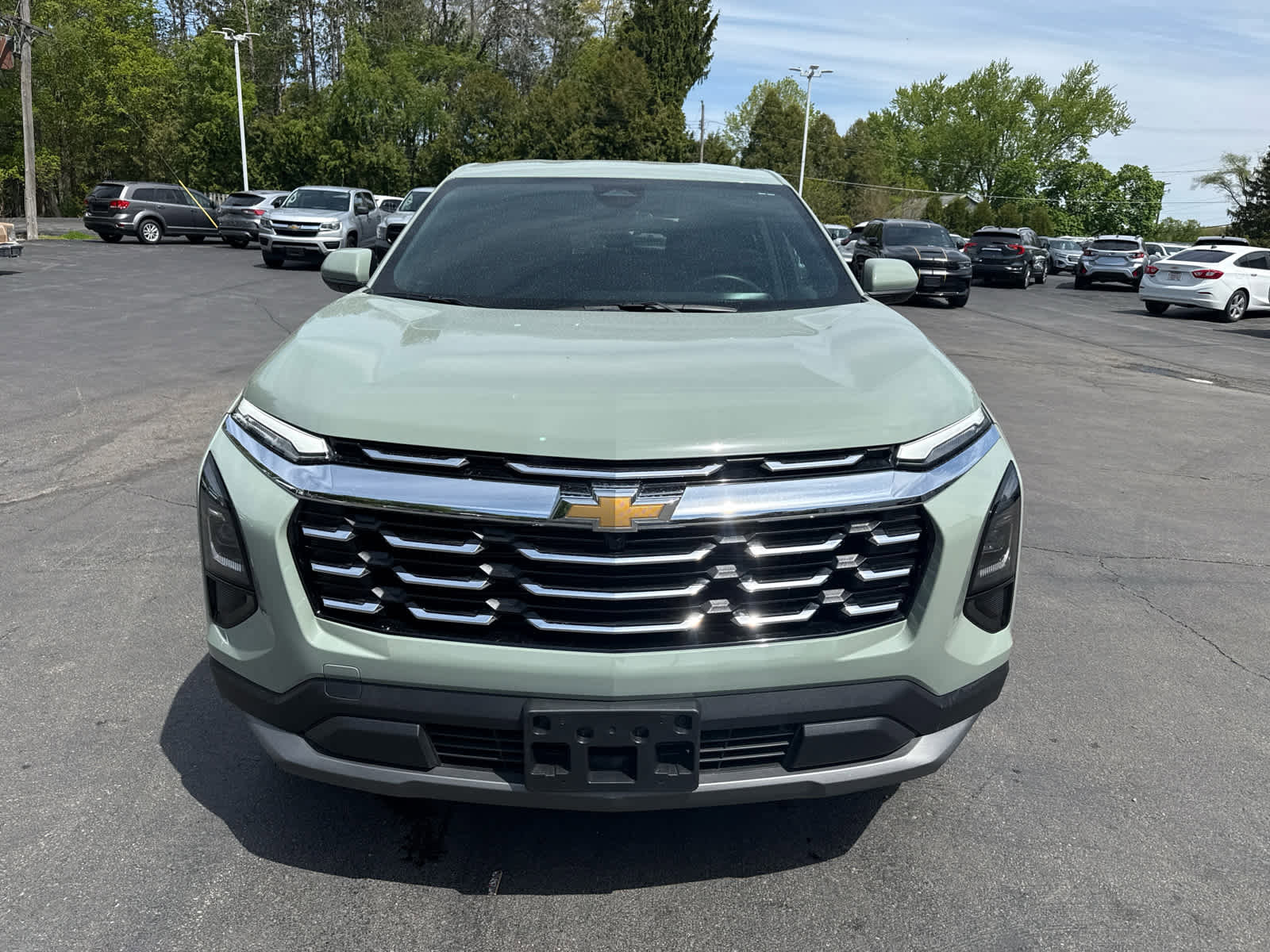 Used 2026 Chevrolet Equinox LT w/ LPO, Floor Liner Package AWD/4WD image 8