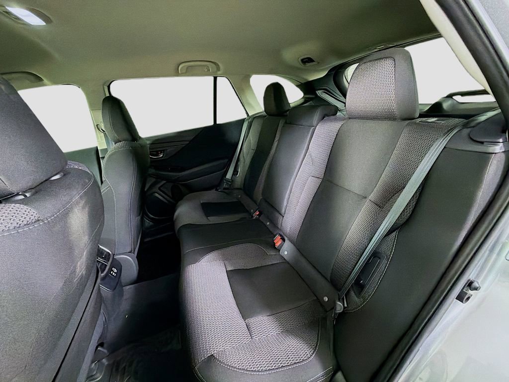 Used 2025 Subaru Outback Premium image 25