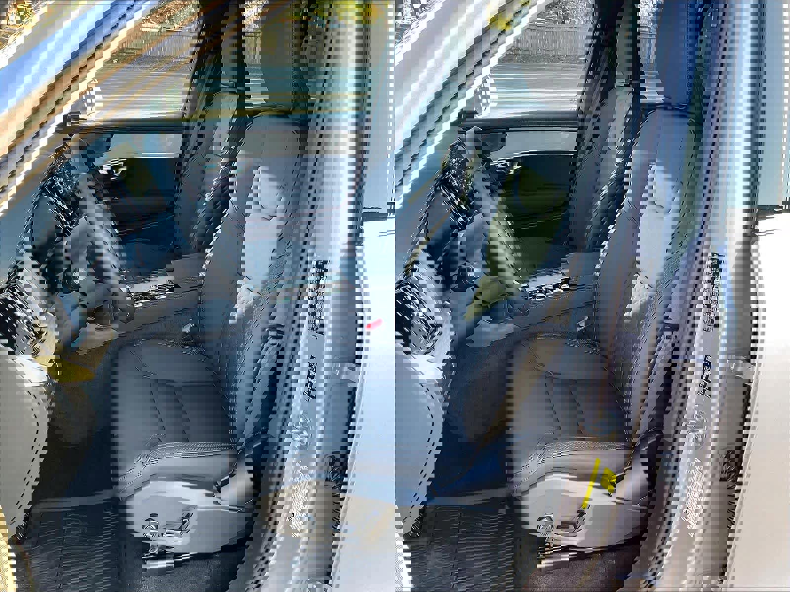 New 2026 Volvo XC90 B5 Plus w/ Protection Package image 11