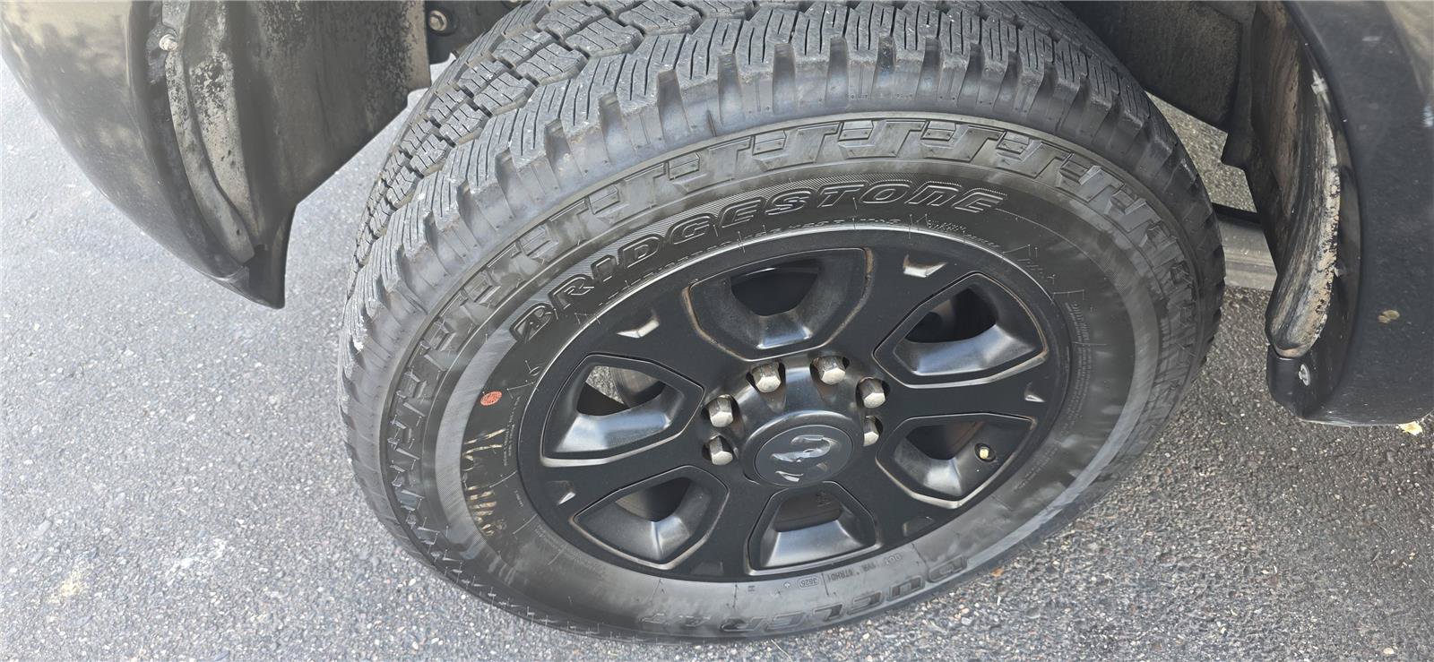 Used 2015 RAM 2500 Laramie w/ Black Appearance Group AWD/4WD image 9