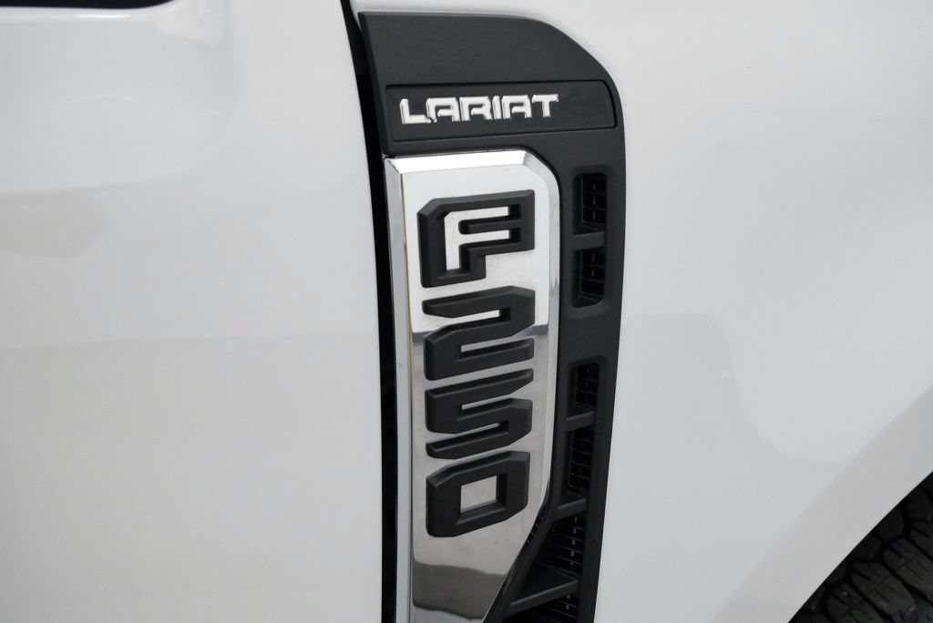 Used 2023 Ford F250 Lariat w/ Chrome Package AWD/4WD image 9