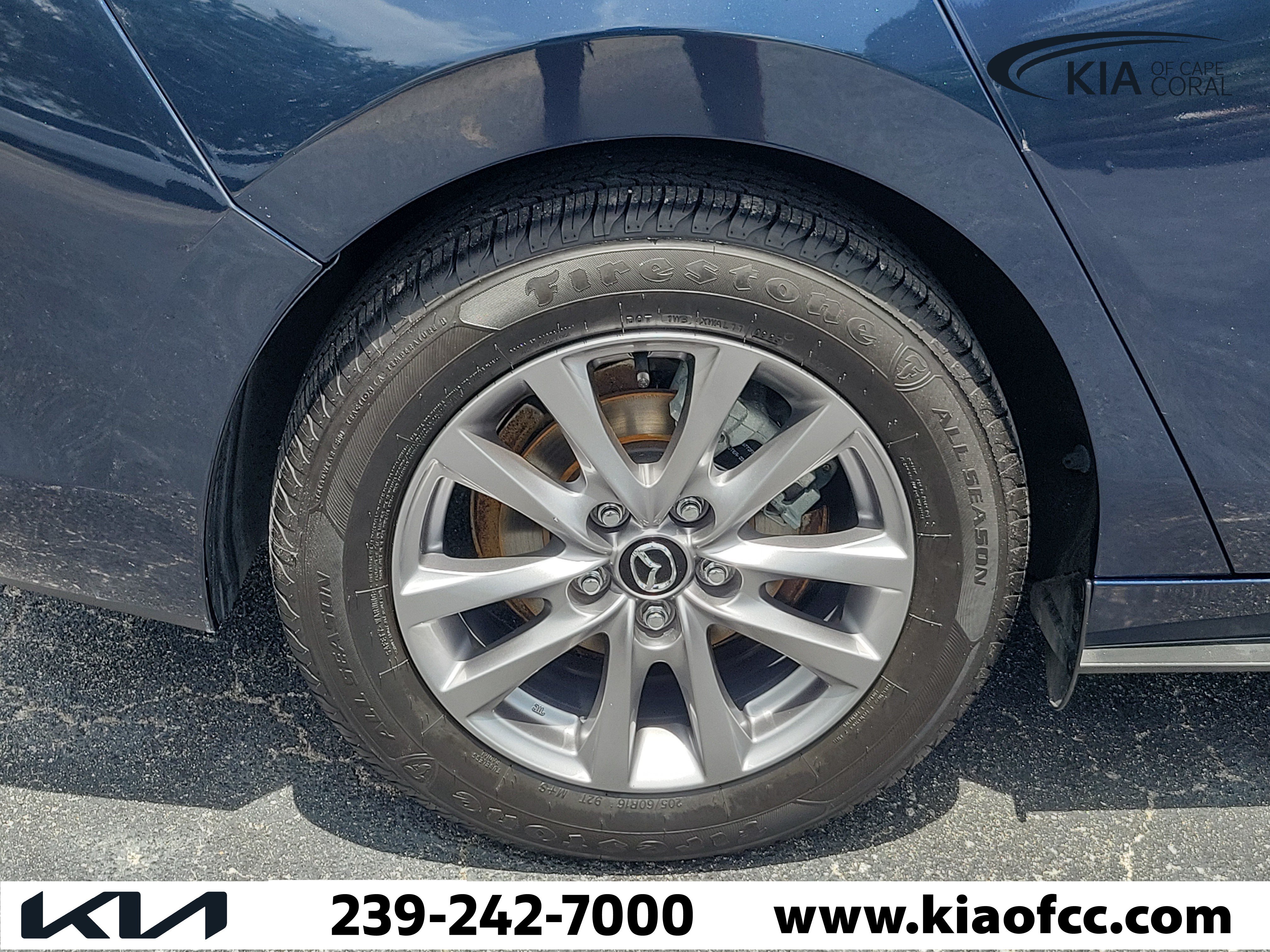 Used 2020 MAZDA MAZDA3 Sedan FWD image 9