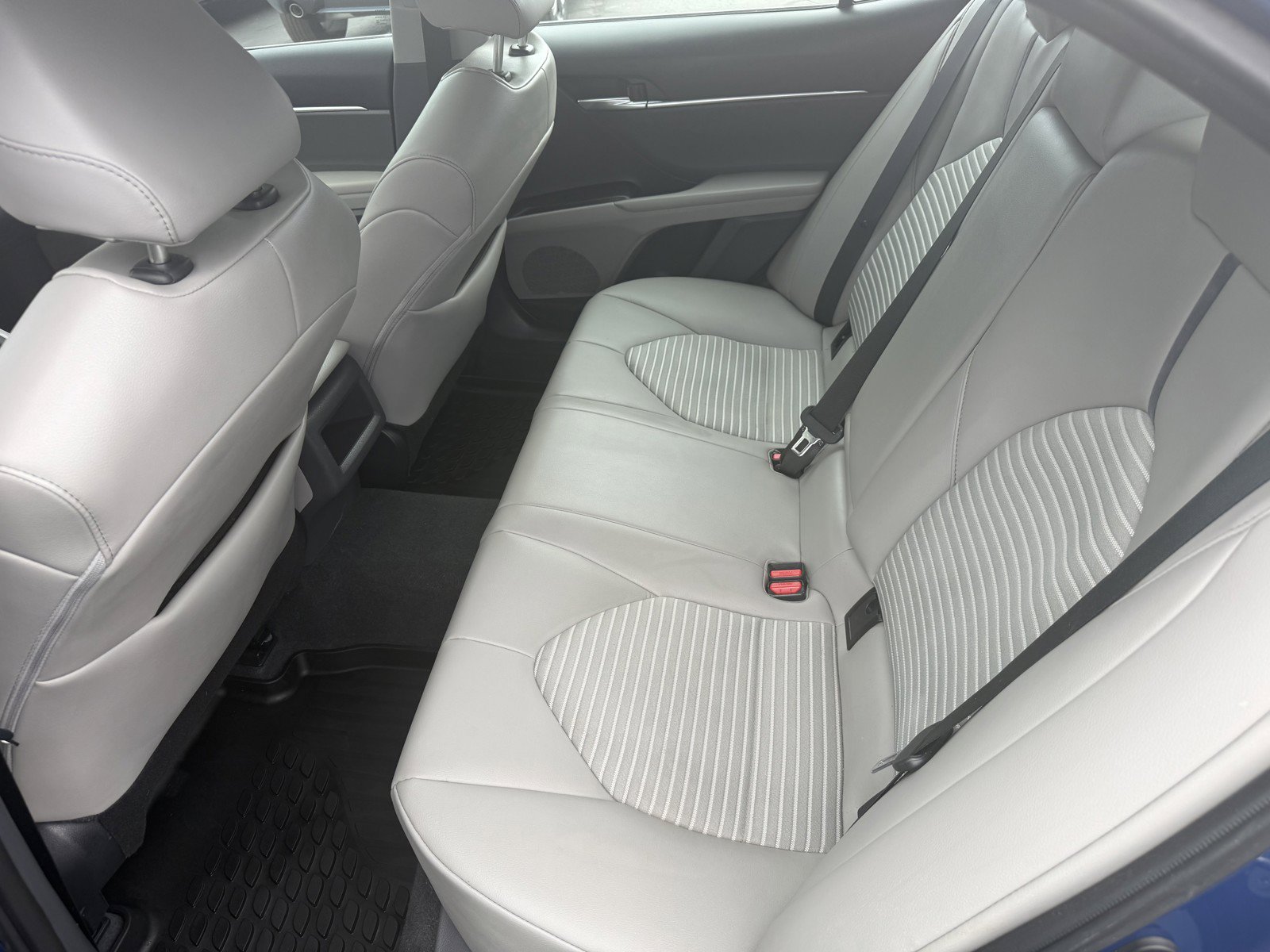 Used 2024 Toyota Camry SE w/ Cold Weather Package AWD/4WD image 12