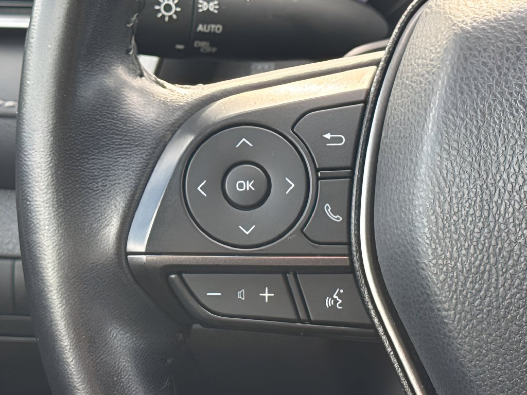 Used 2021 Toyota Camry SE FWD image 15