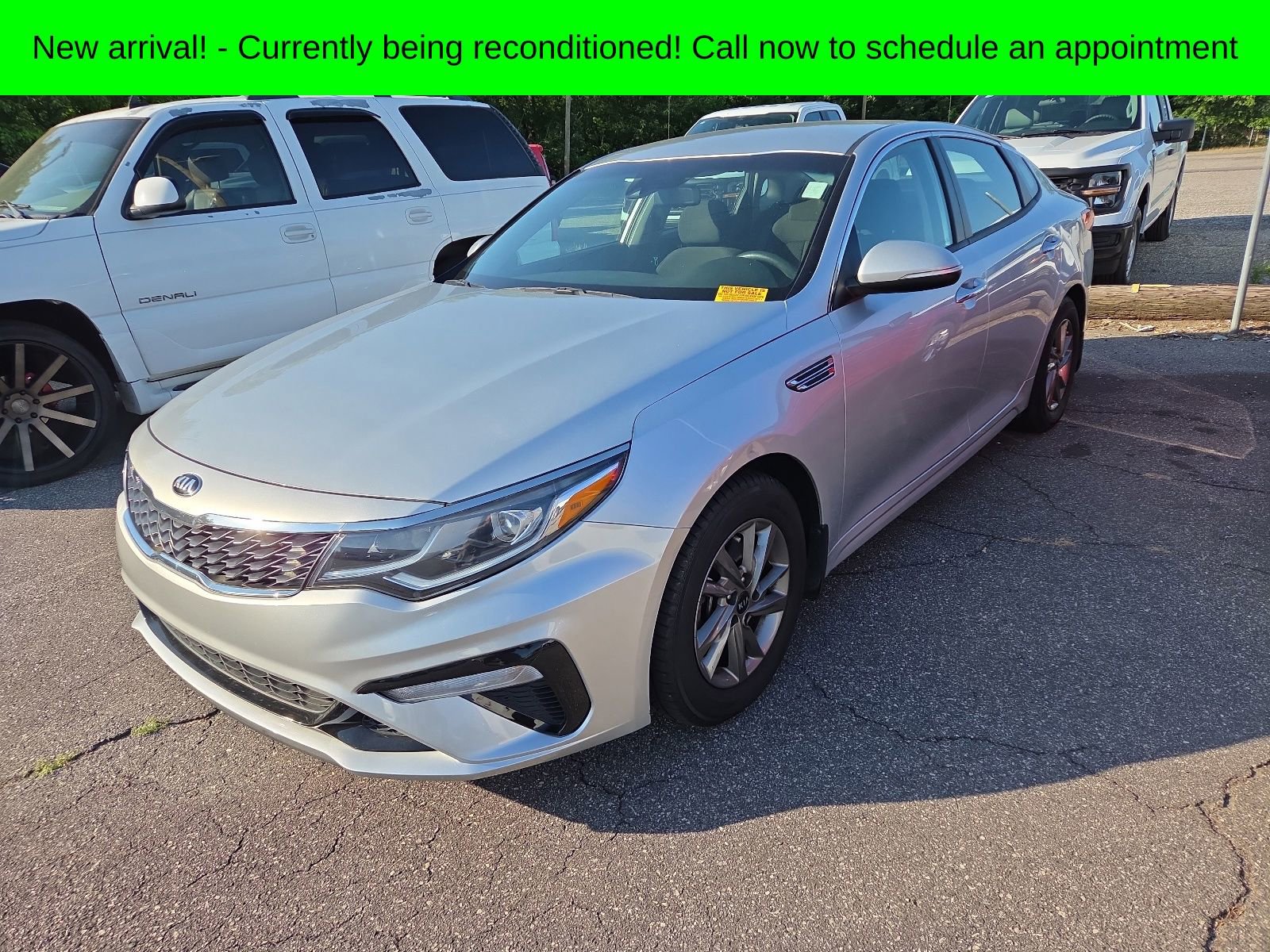 Used 2020 Kia Optima LX FWD image 2