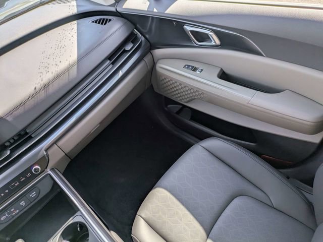 New 2026 Kia Carnival LXS FWD image 16