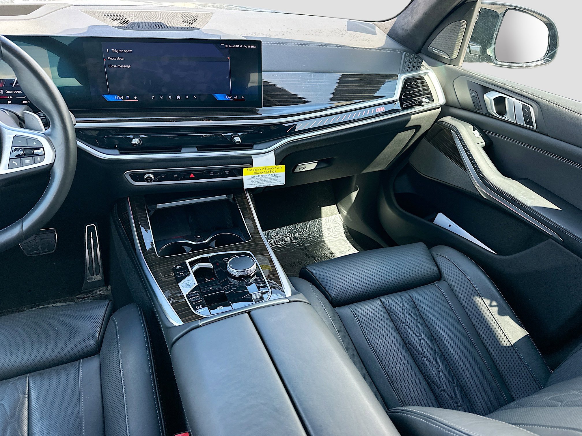 New 2025 BMW X7 M60i AWD/4WD image 18
