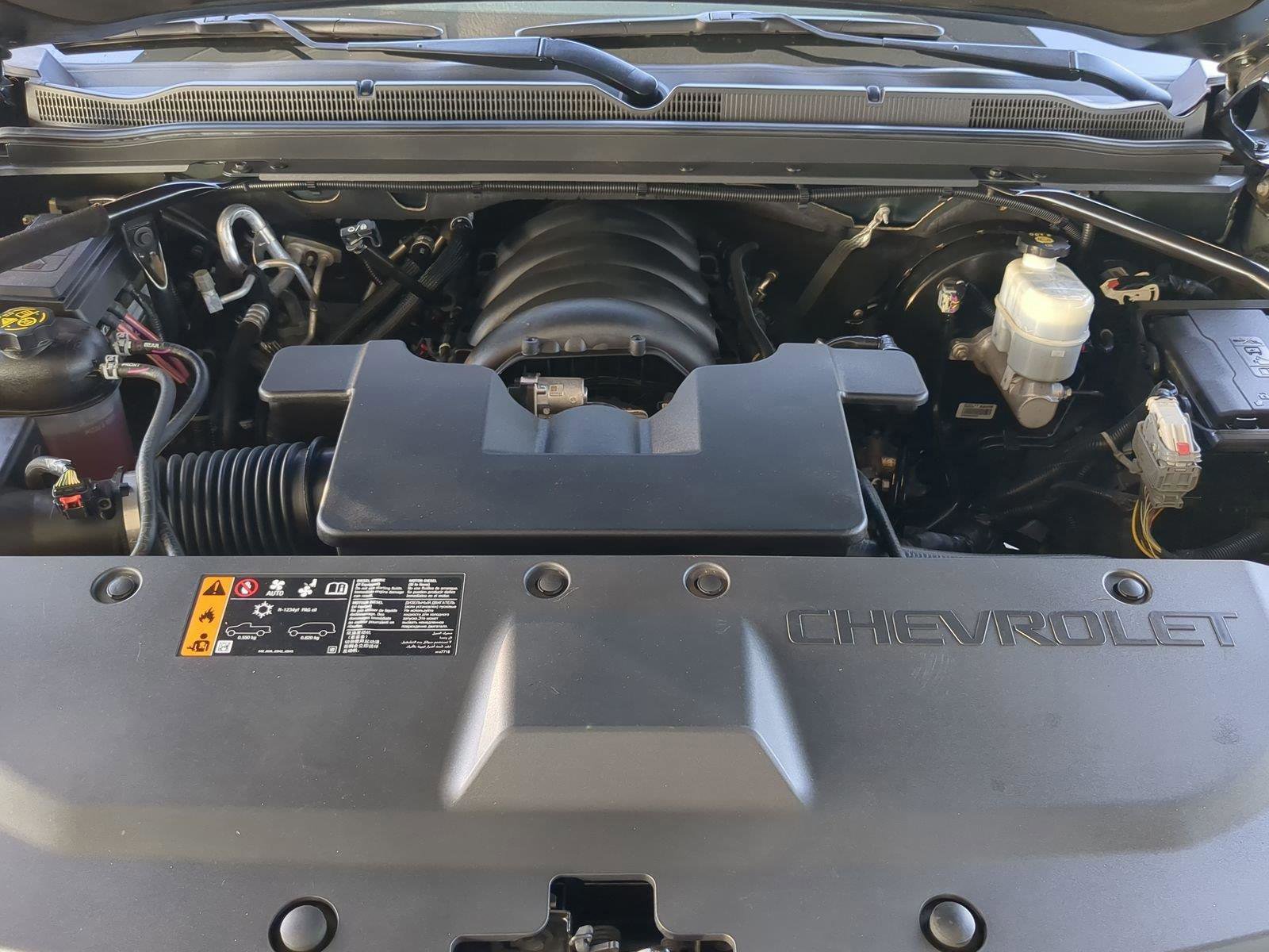 Used 2020 Chevrolet Suburban LT image 34