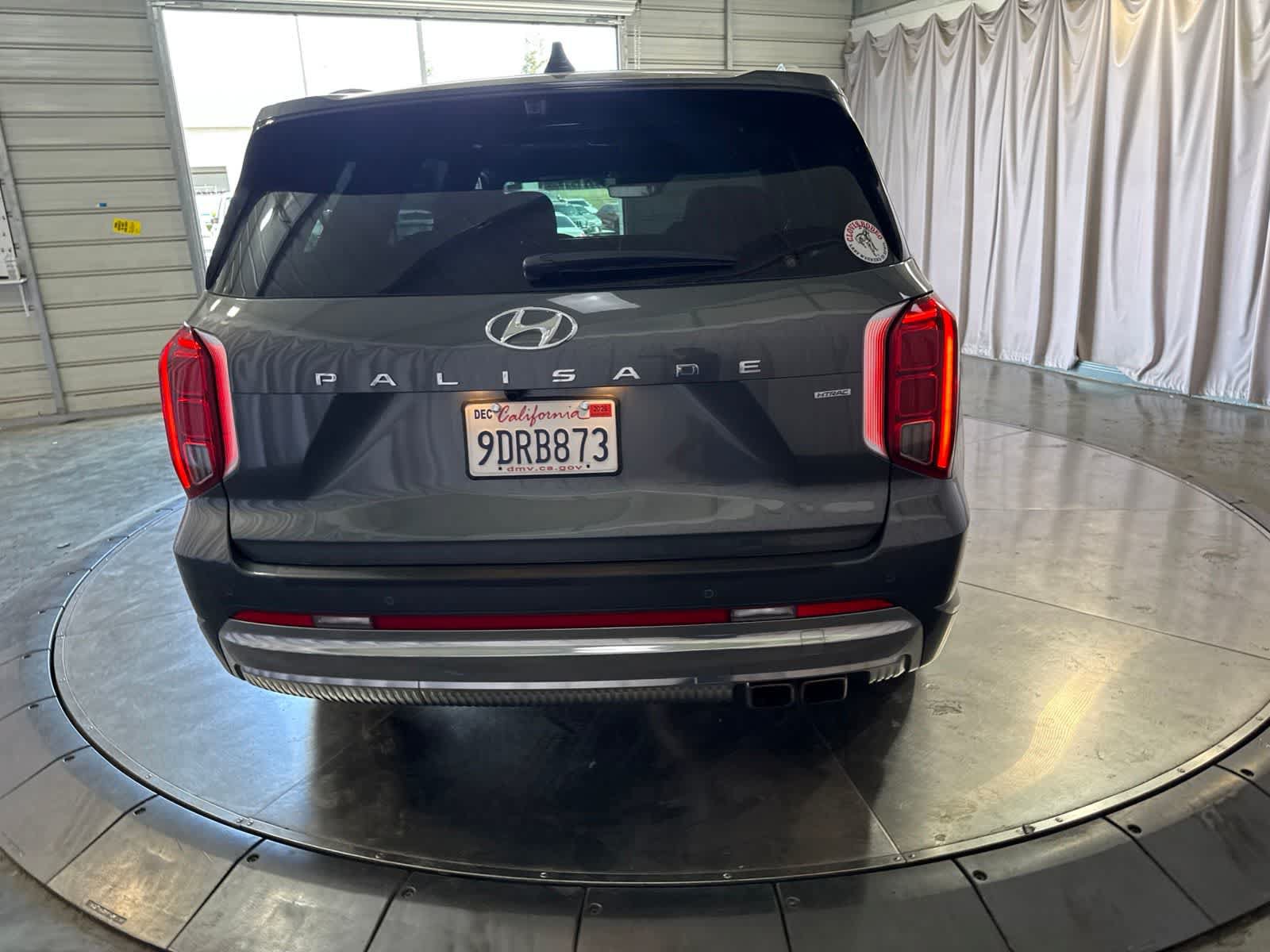 Used 2023 Hyundai Palisade Calligraphy w/ Winter Package AWD/4WD image 6