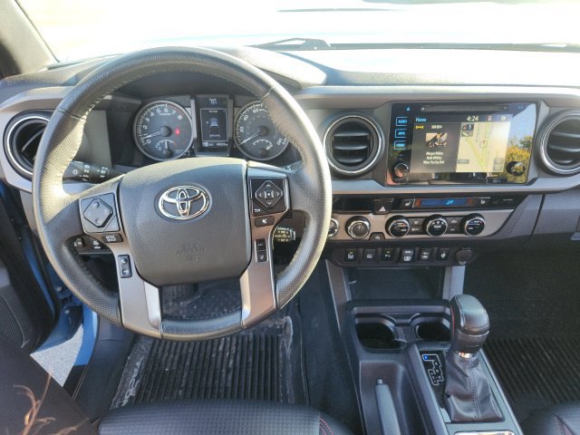 Used 2018 Toyota Tacoma TRD Pro AWD/4WD image 13