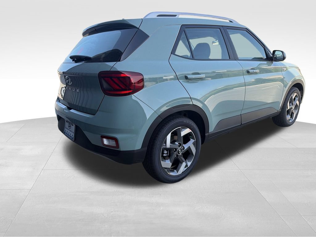 New 2026 Hyundai Venue SEL FWD image 7