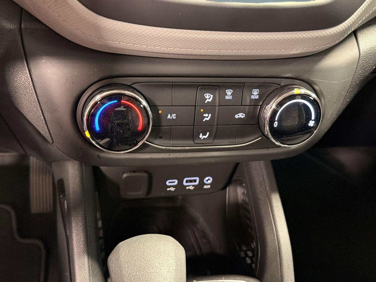 Used 2023 Chevrolet TrailBlazer LS image 19