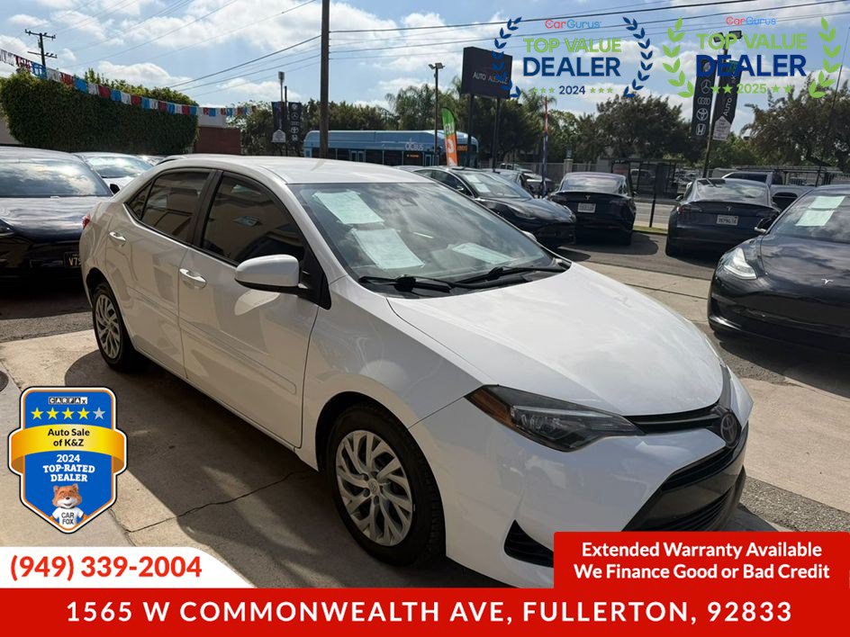Used 2017 Toyota Corolla LE w/ Carpet Mat Package (TMS) FWD image 14