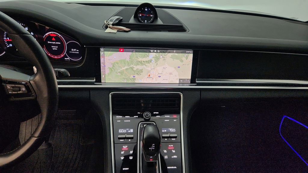 Used 2021 Porsche Panamera image 22
