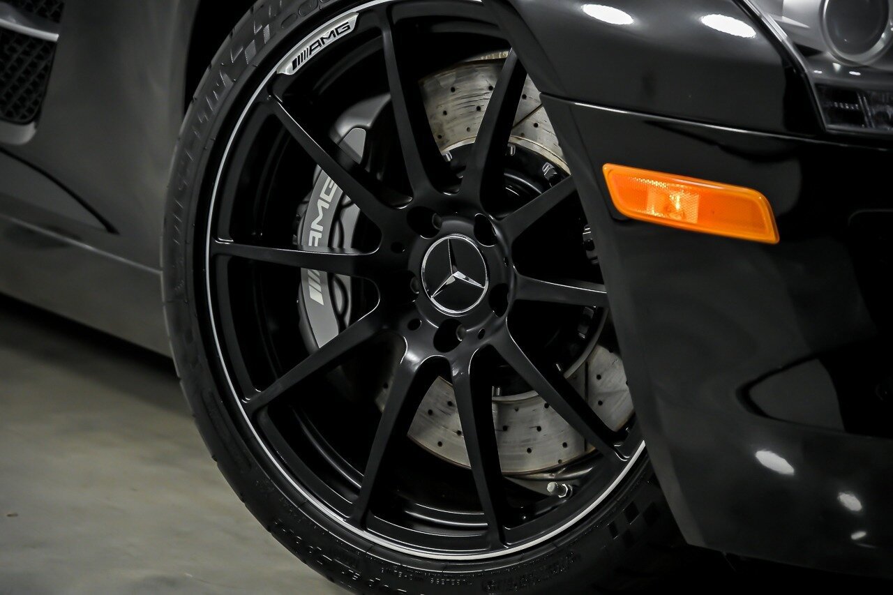 Used 2012 Mercedes-Benz SLS AMG Coupe image 5