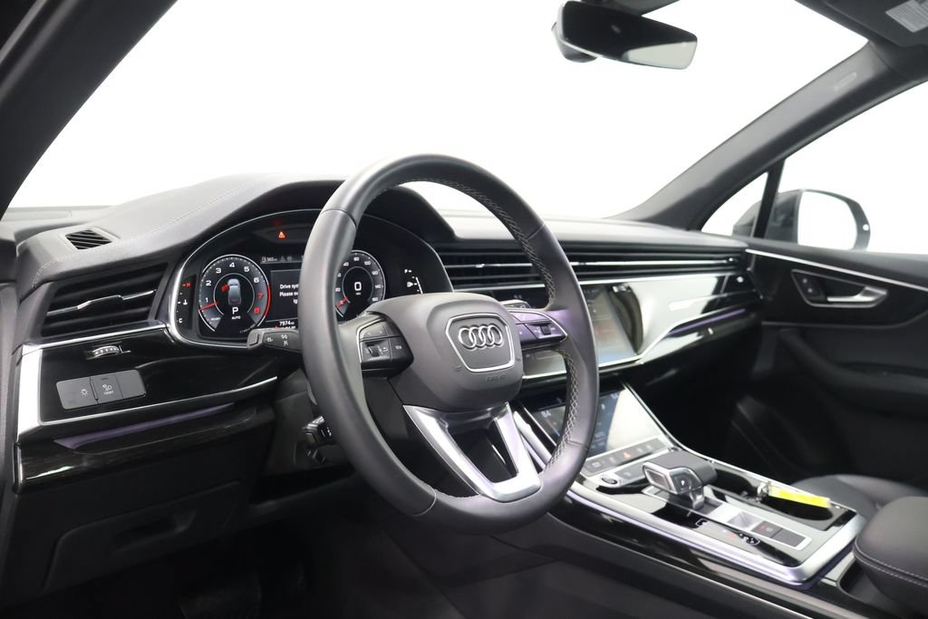 Used 2025 Audi Q7 3.0T Premium w/ Convenience Package AWD/4WD image 15